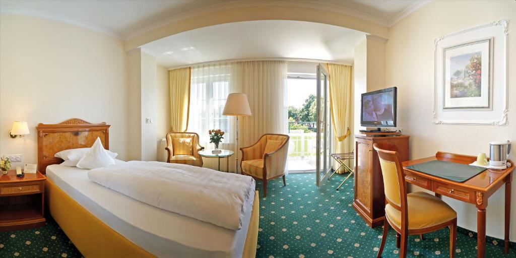 Hotel Sacher-Stoiber Bad Füssing Værelse billede